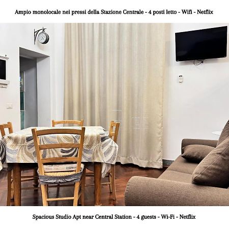 Metro Garibaldi - Loft Con Wifi E 4 Posti Letto Presso La Stazione Centrale Di Napoli Exterior foto